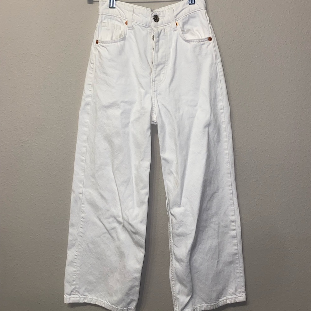 Zara Wide leg white jean pants with button fly